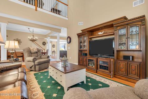 4 Cape May Court Waretown NJ 08758
