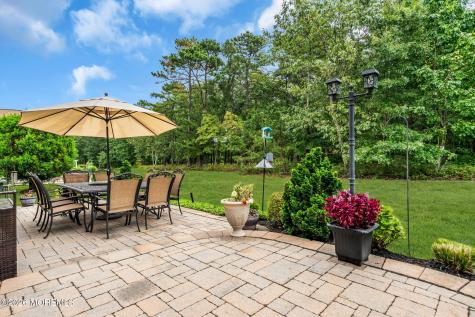 4 Cape May Court Waretown NJ 08758