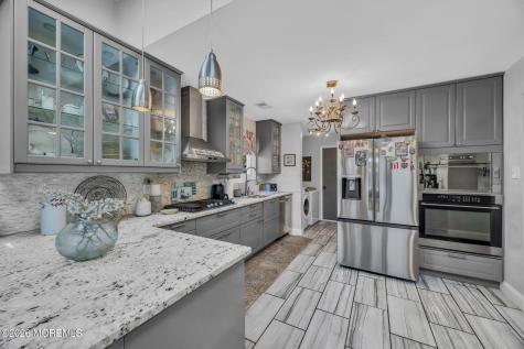 45 Candlewick Court Matawan NJ 07747