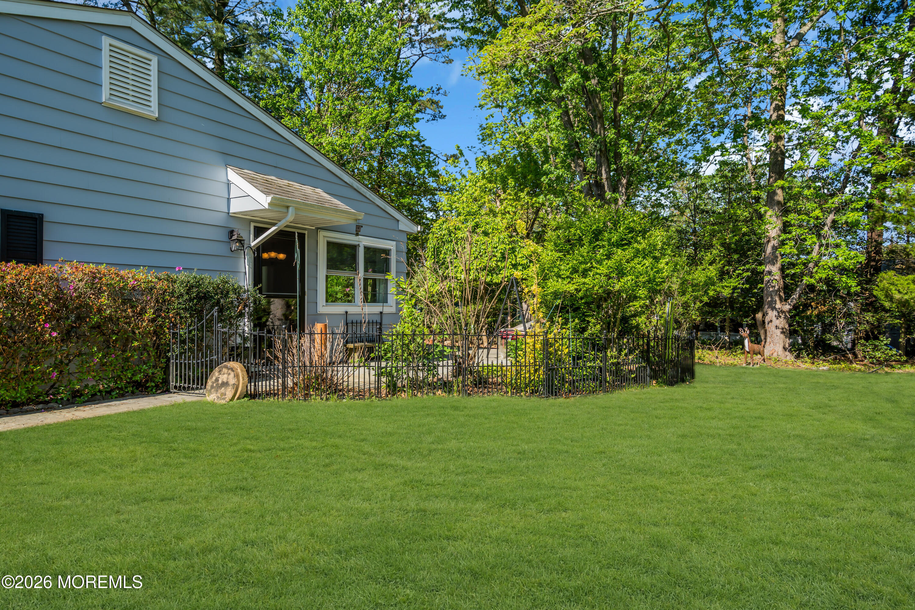 8 Montana Drive Manchester NJ 08759