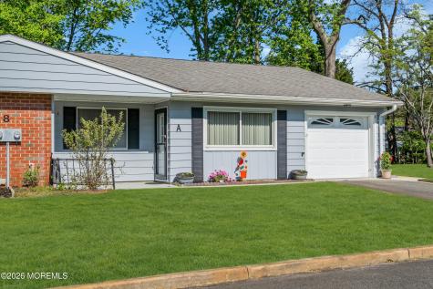 8 Montana Drive Manchester NJ 08759