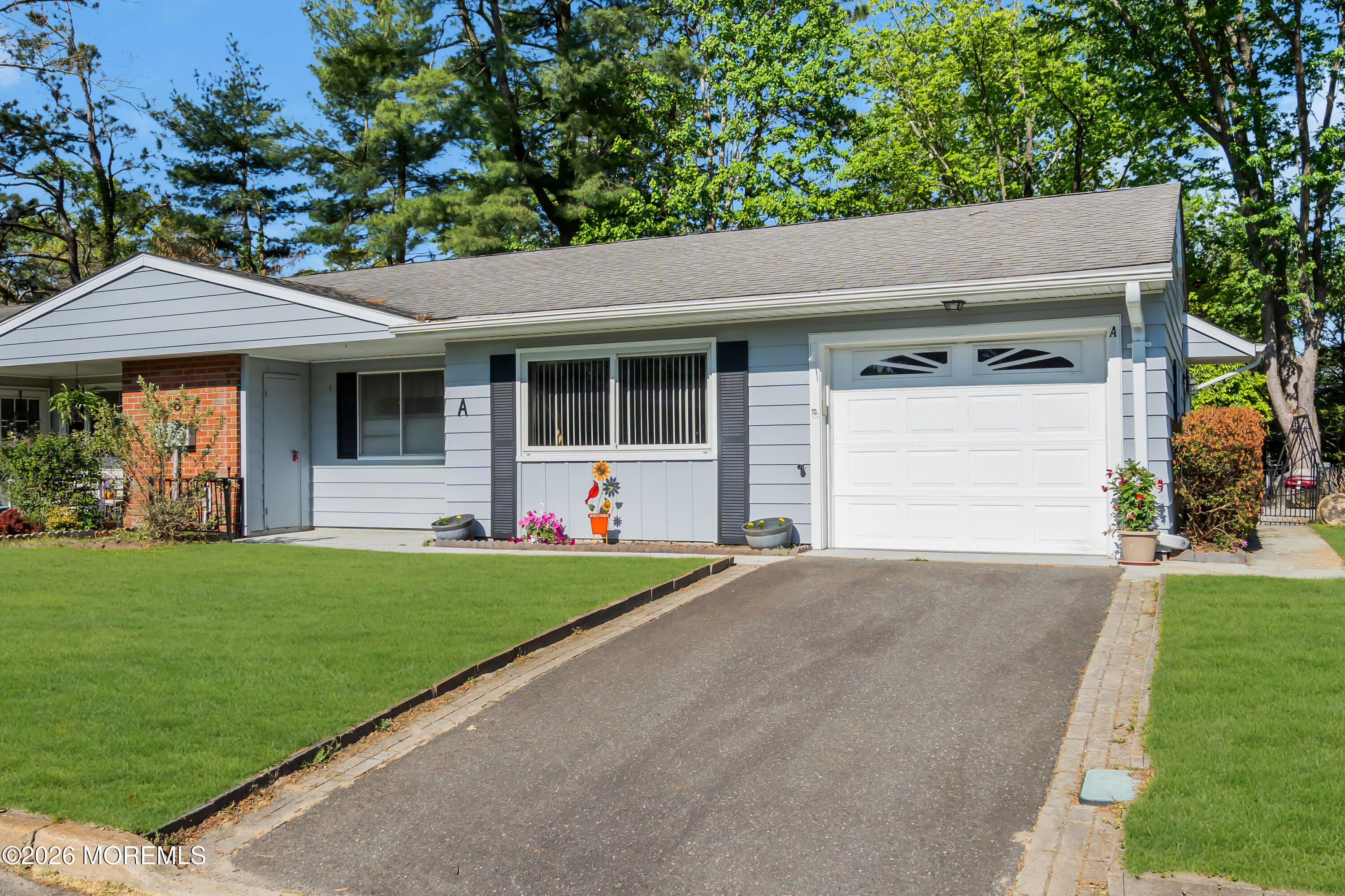 8 Montana Drive Manchester NJ 08759
