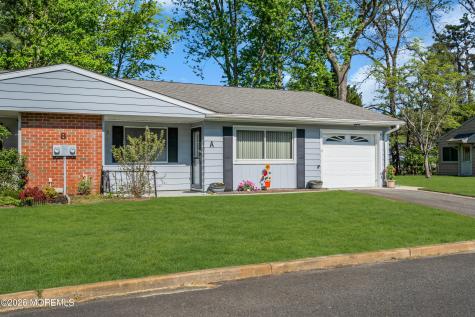 8 Montana Drive Manchester NJ 08759