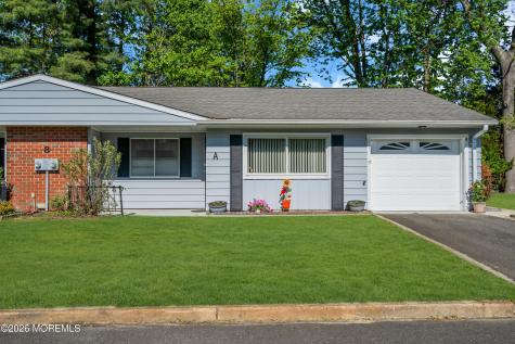 8 Montana Drive Manchester NJ 08759