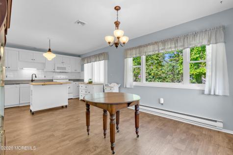 8 Montana Drive Manchester NJ 08759