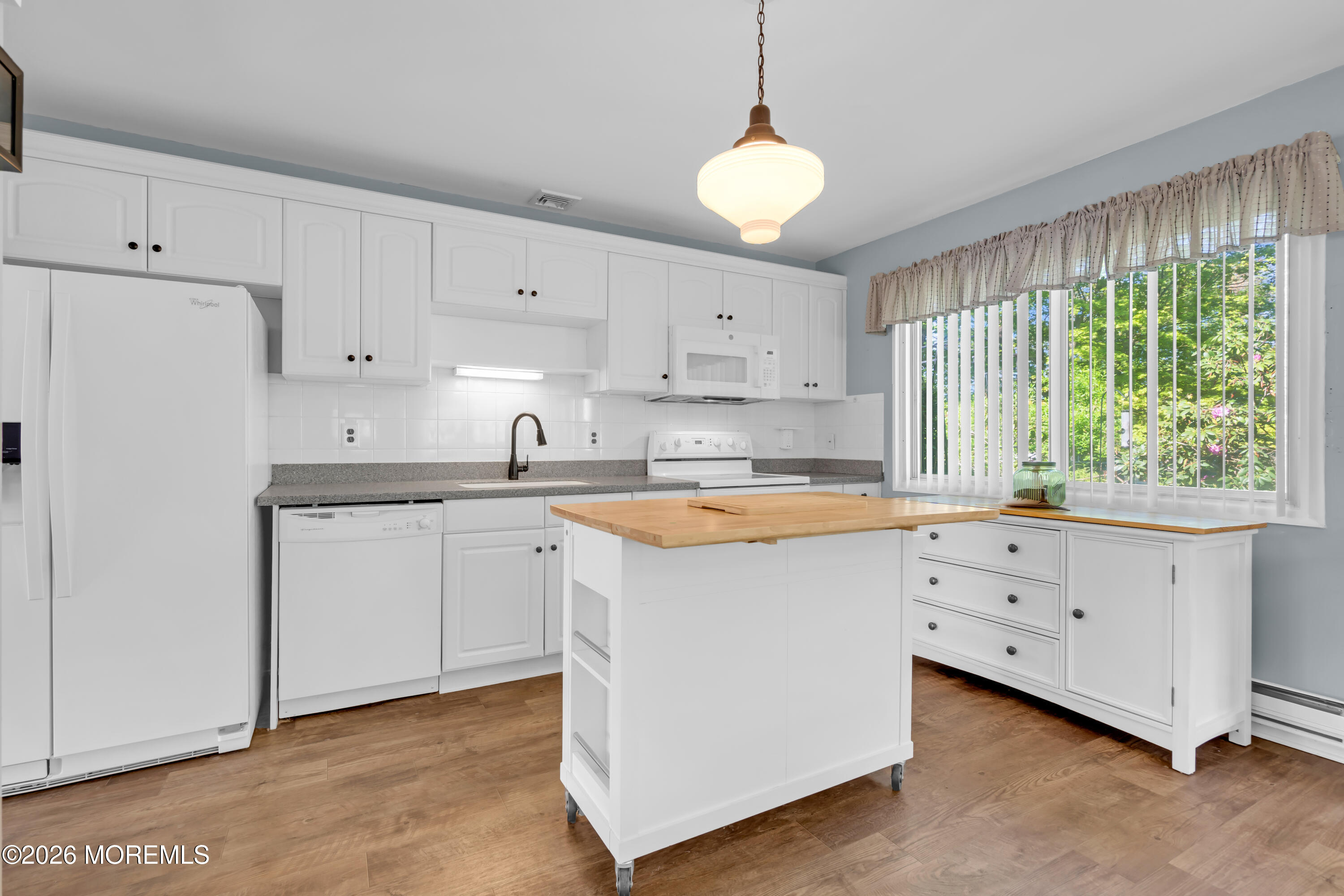 8 Montana Drive Manchester NJ 08759