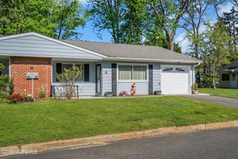 8 Montana Drive Manchester NJ 08759