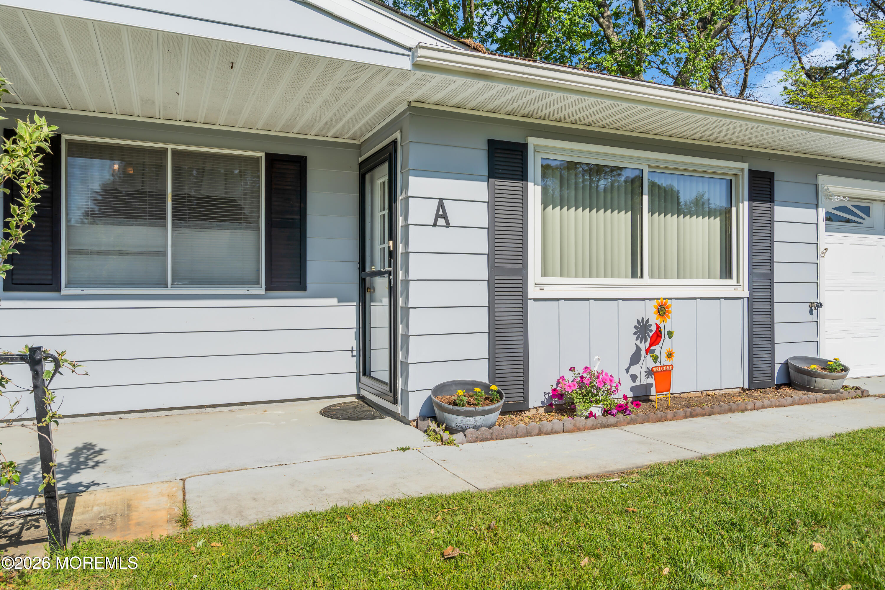 8 Montana Drive Manchester NJ 08759