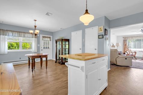 8 Montana Drive Manchester NJ 08759