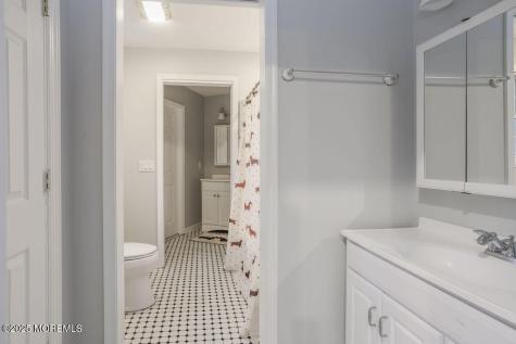 5 Popper Street Manahawkin NJ 08050