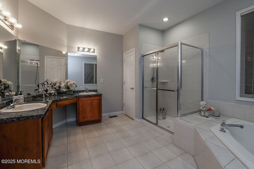 5 Popper Street Manahawkin NJ 08050