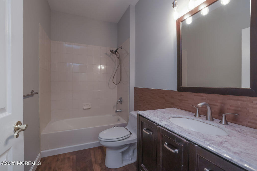 5 Popper Street Manahawkin NJ 08050