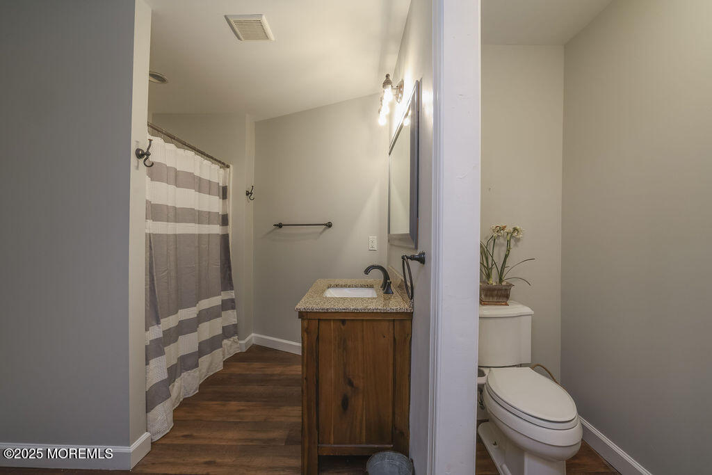 5 Popper Street Manahawkin NJ 08050
