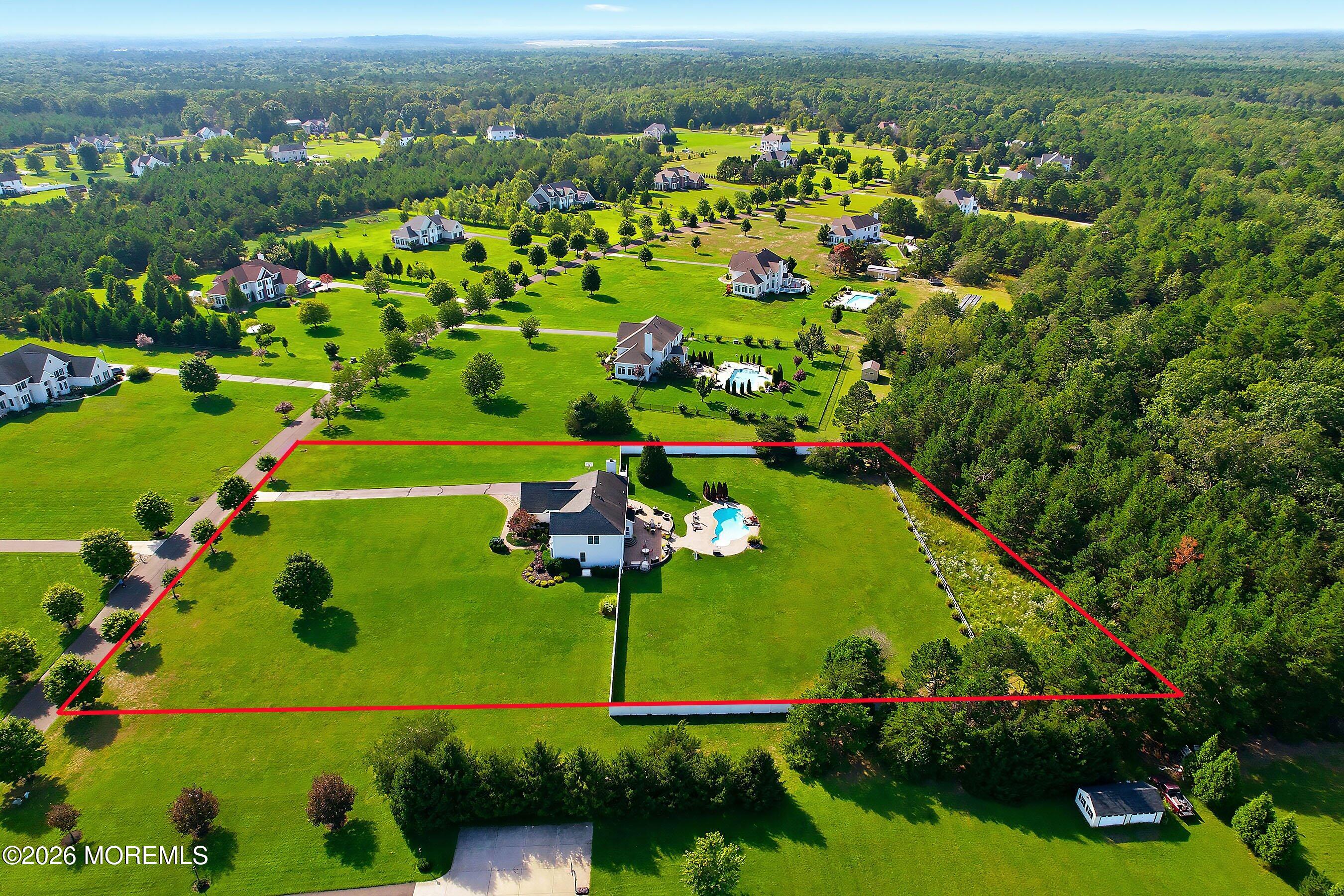 43 Oxford Circle Southampton NJ 08088