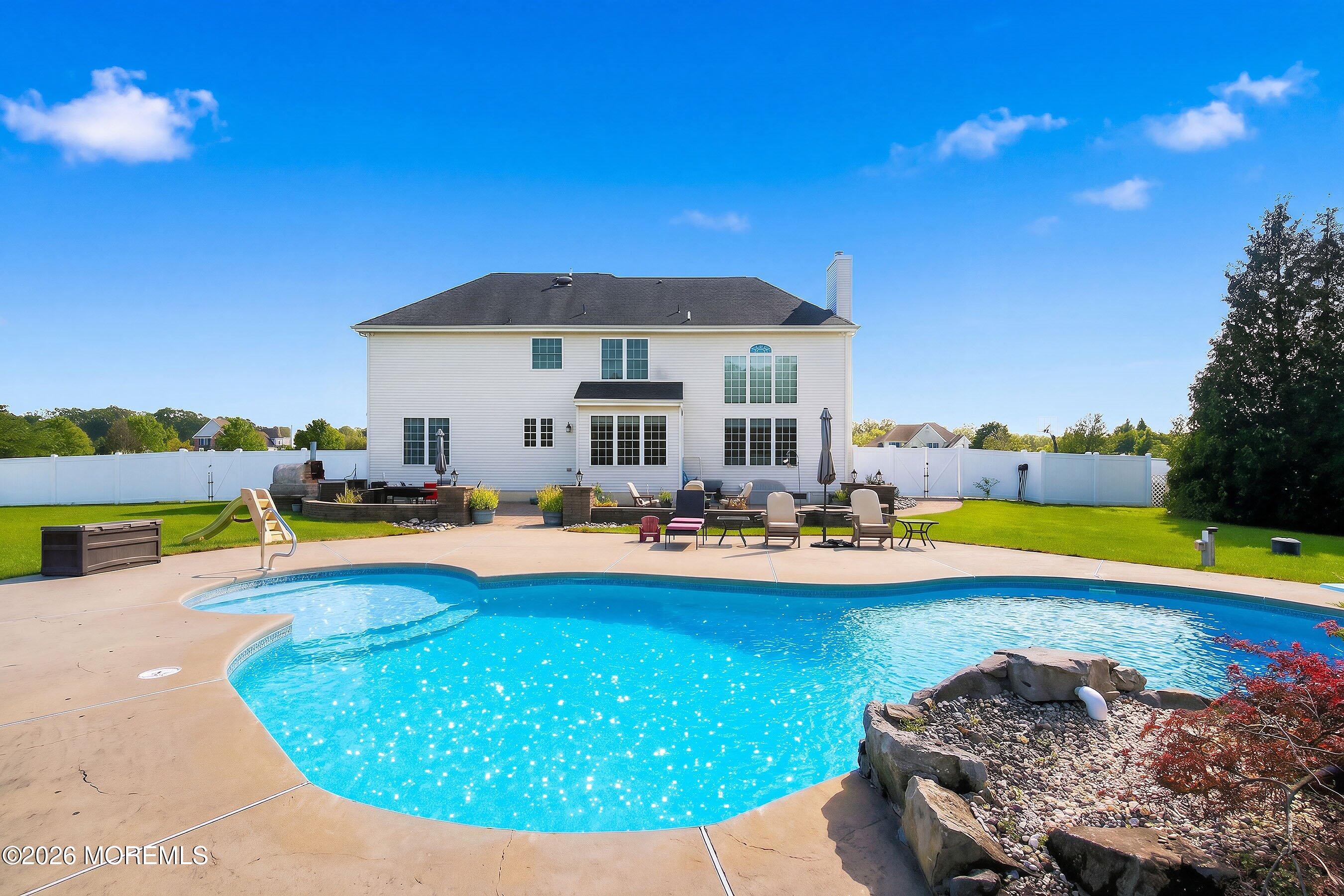 43 Oxford Circle Southampton NJ 08088