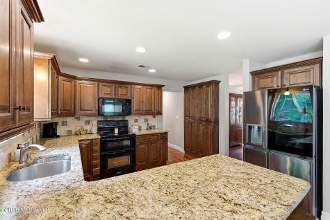 3 Arrowshead Circle Jackson NJ 08527
