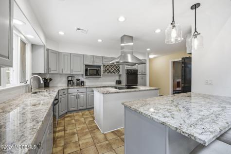 3 Warren Drive Marlboro NJ 07746