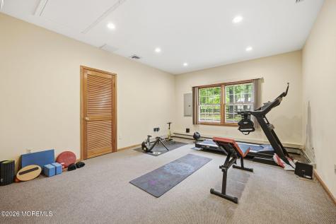 3 Warren Drive Marlboro NJ 07746