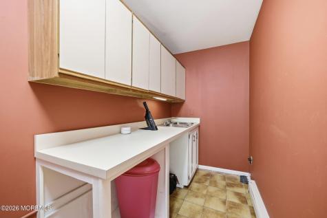 3 Warren Drive Marlboro NJ 07746