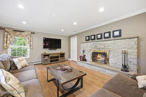 3 Warren Drive Marlboro NJ 07746