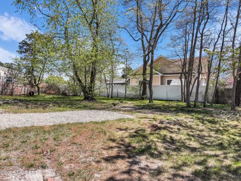 838 Maple Avenue Brick NJ 08724