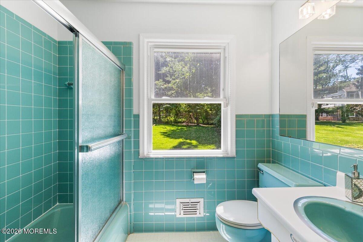 11 Galloping Hill Road Holmdel NJ 07733