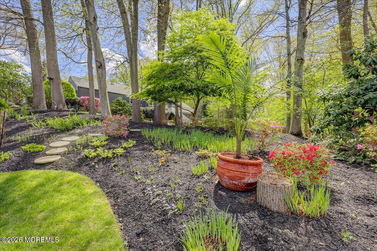 11 Galloping Hill Road Holmdel NJ 07733