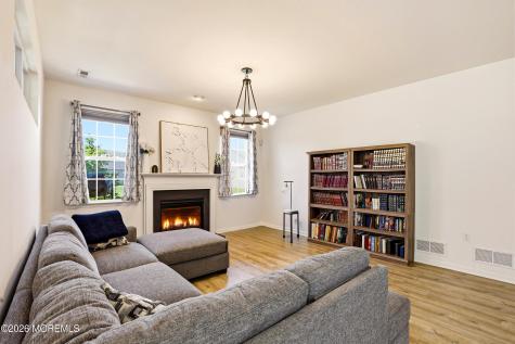 70 Eagle Ridge Circle Lakewood NJ 08701