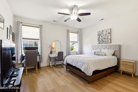 70 Eagle Ridge Circle Lakewood NJ 08701