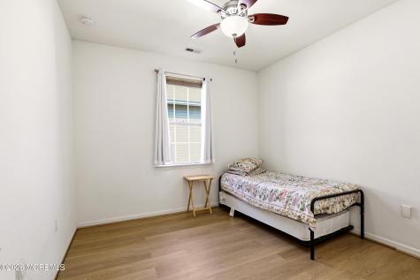 70 Eagle Ridge Circle Lakewood NJ 08701