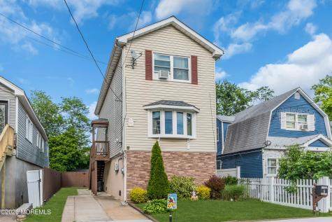 8 Lincoln Court Keansburg NJ 07734