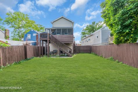 8 Lincoln Court Keansburg NJ 07734