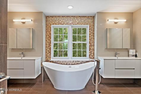 26 Chiswick Court Jackson NJ 08527