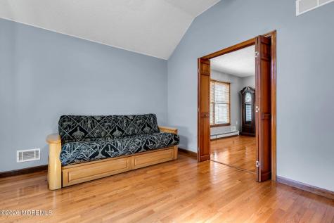 402 Atlantic City Court Lanoka Harbor NJ 08734