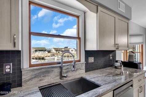 402 Atlantic City Court Lanoka Harbor NJ 08734