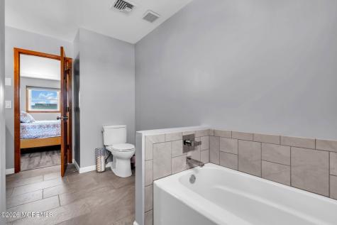402 Atlantic City Court Lanoka Harbor NJ 08734
