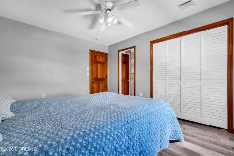 402 Atlantic City Court Lanoka Harbor NJ 08734