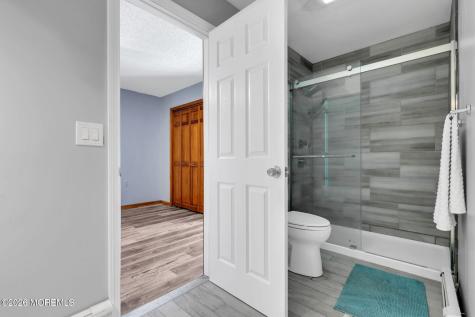 402 Atlantic City Court Lanoka Harbor NJ 08734