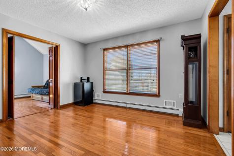 402 Atlantic City Court Lanoka Harbor NJ 08734