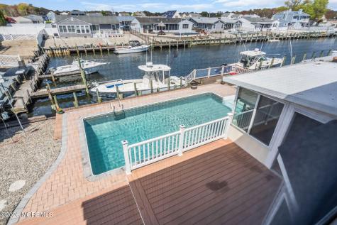402 Atlantic City Court Lanoka Harbor NJ 08734