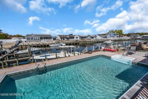 402 Atlantic City Court Lanoka Harbor NJ 08734