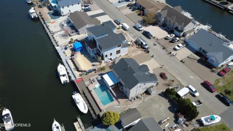 402 Atlantic City Court Lanoka Harbor NJ 08734