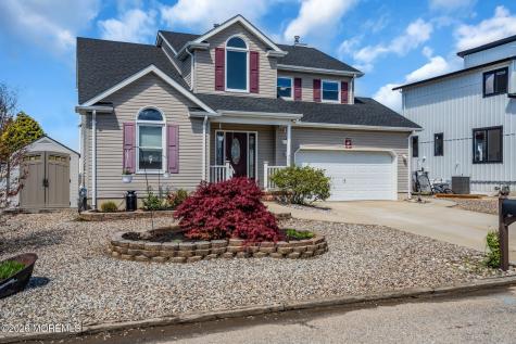 402 Atlantic City Court Lanoka Harbor NJ 08734