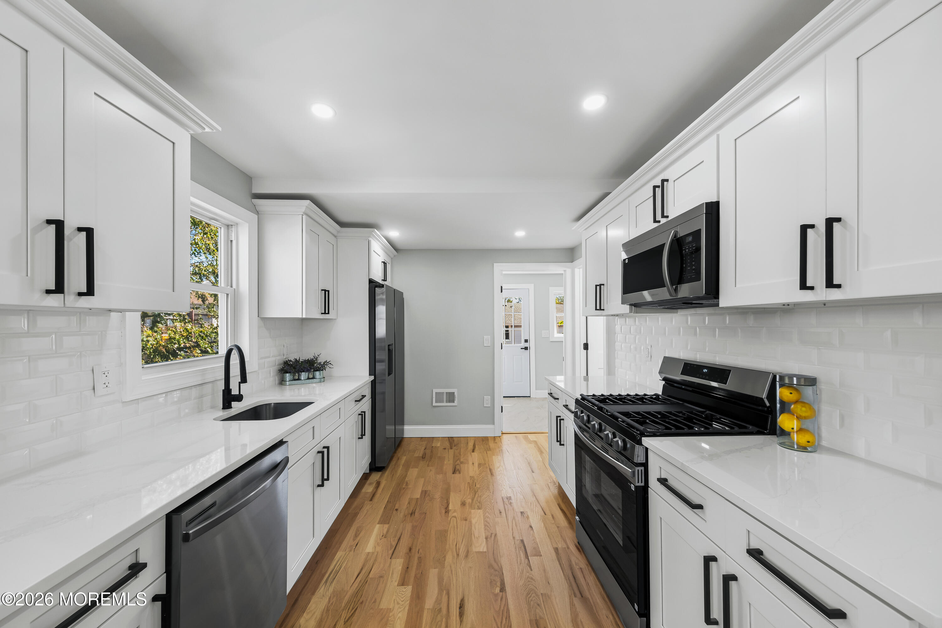 18 Campview Avenue Keansburg NJ 07734