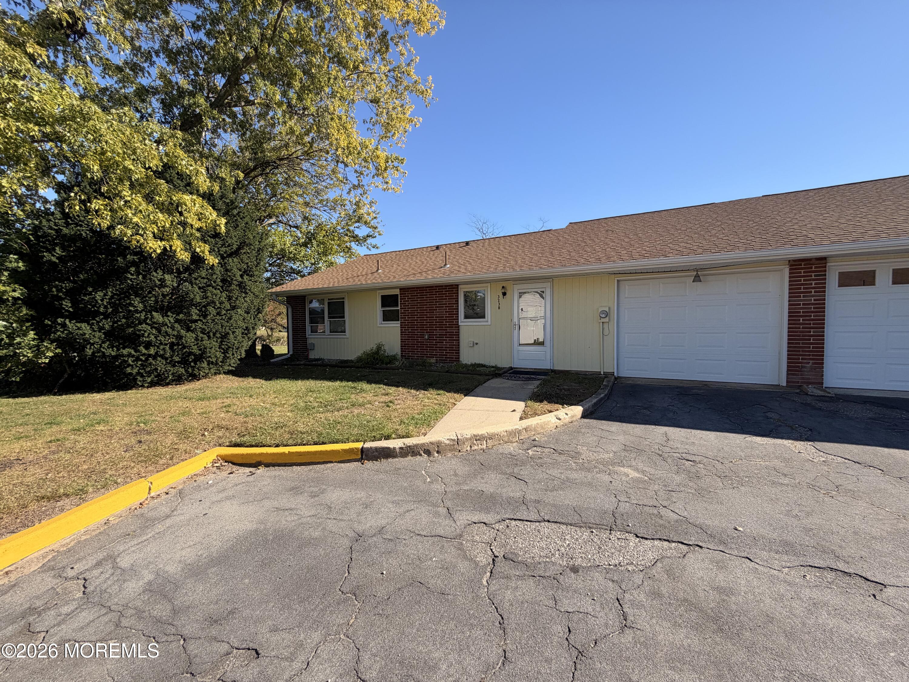 323B Coventry Court Lakewood NJ 08701