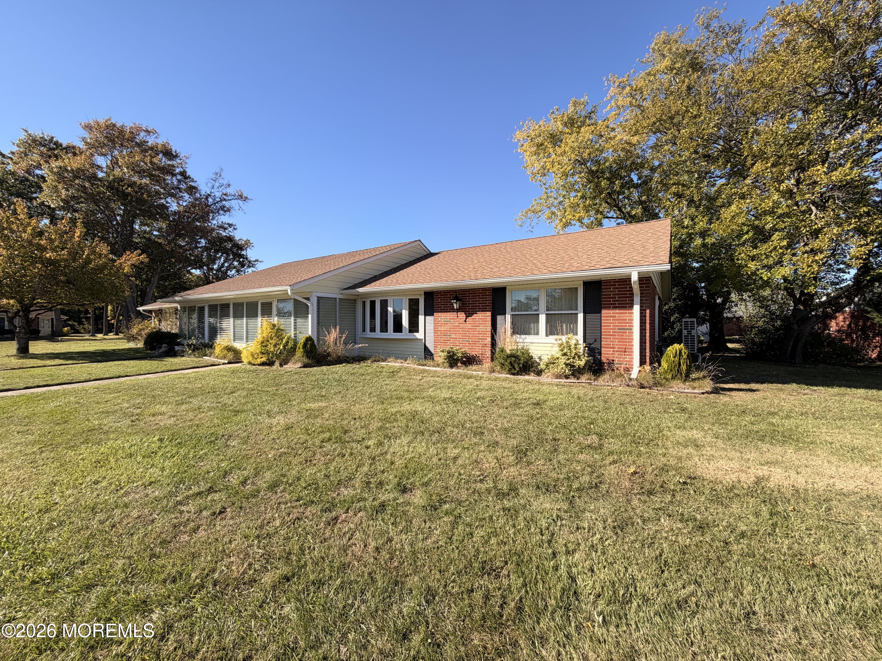 323B Coventry Court Lakewood NJ 08701