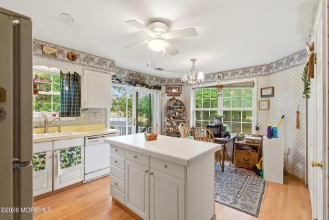 2289 Mount Hood Lane Toms River NJ 08753