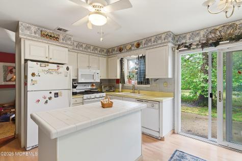 2289 Mount Hood Lane Toms River NJ 08753