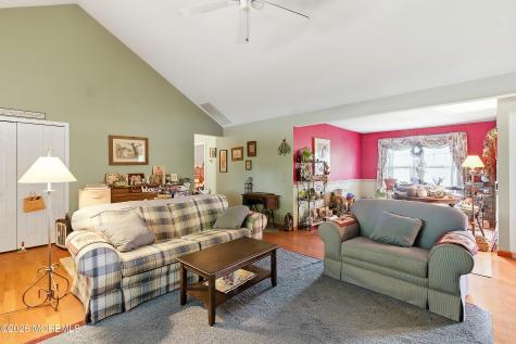2289 Mount Hood Lane Toms River NJ 08753