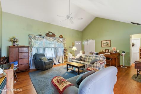 2289 Mount Hood Lane Toms River NJ 08753